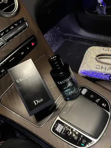 Dior Sauvage Black Mise