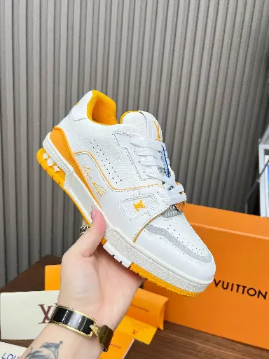 LV Trainers-4